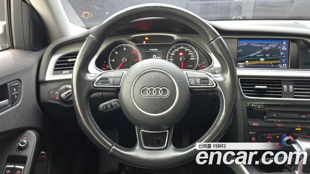 Audi A4 30 TDI Dynamic B8 2015 — фото 17
