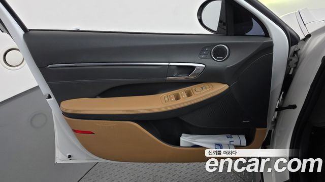 Hyundai Sonata (DN8) 1.6 Turbo Inspiration 2021 — фото 30
