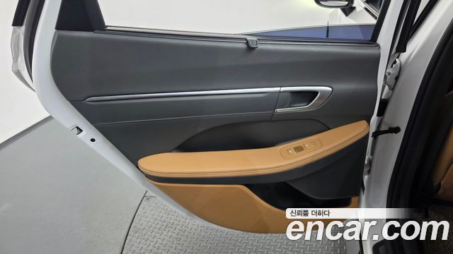 Hyundai Sonata (DN8) 1.6 Turbo Inspiration 2021 — фото 31