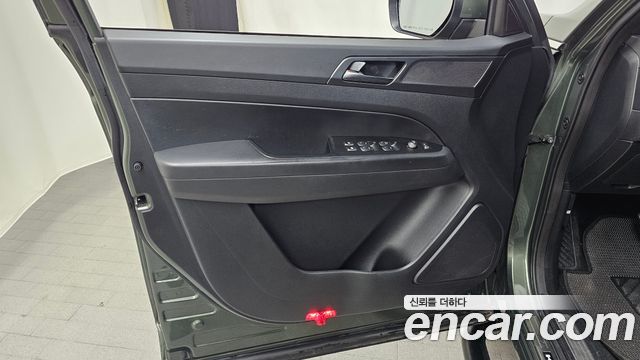 KG Mobility (SsangYong) Rexton Sports Khan Diesel 2.2 4WD Prestige 2022 — фото 24