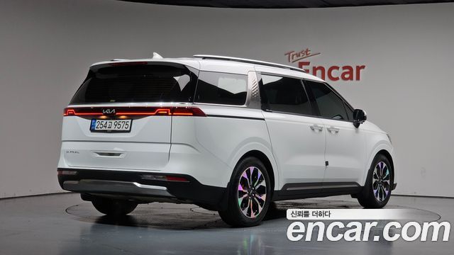 Kia Carnival (IV) Gasoline 7-Seater Signature 2022 — фото 2