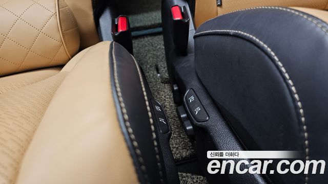 Kia Carnival (IV) Gasoline 7-Seater Signature 2022 — фото 45