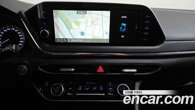 Hyundai Sonata (DN8) 2.0 Premium Plus 2022 — фото 13