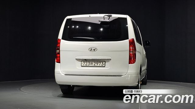 Hyundai Grand Starex Wagon 12-Seater Smart 2019 — фото 4