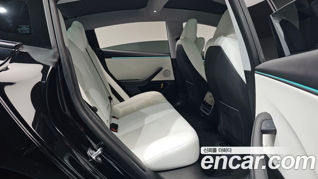 Tesla Model 3 RWD 2025 — фото 11