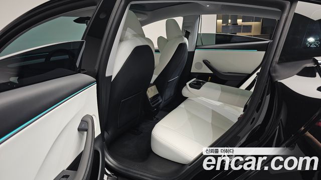 Tesla Model 3 RWD 2025 — фото 12