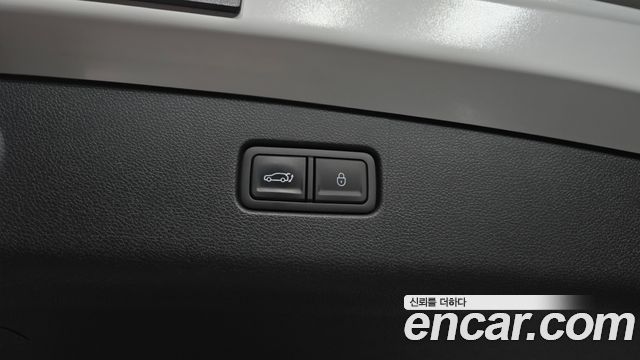 Genesis GV70 2.5T Gasoline AWD 2025 — фото 20