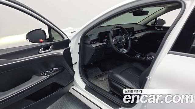 Kia K5 (III) 2.0 LPi(Rent) Trendy 2025 — фото 10