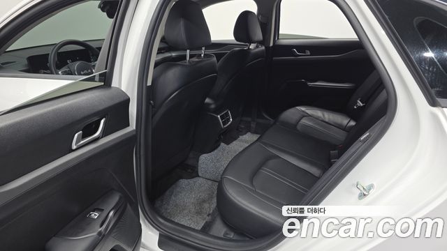 Kia K5 (III) 2.0 LPi(Rent) Trendy 2025 — фото 16