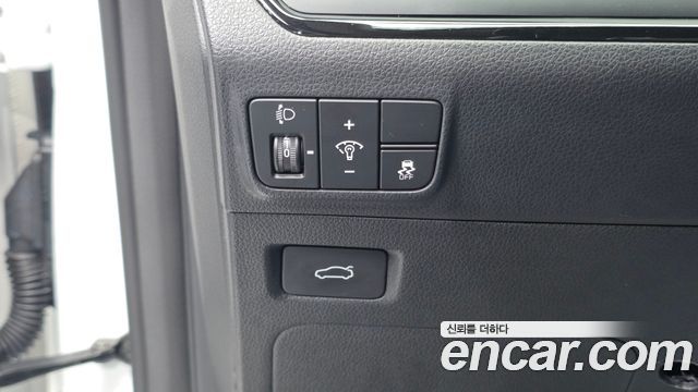 Kia K5 (III) 2.0 LPi(Rent) Trendy 2025 — фото 23