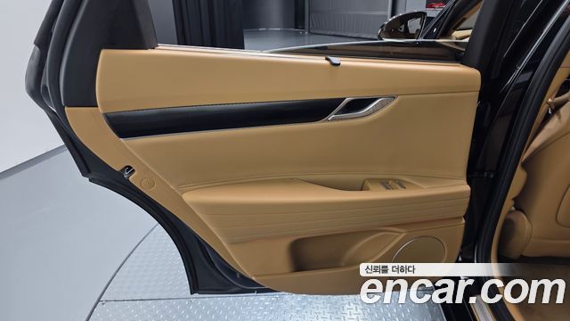 Genesis G80 (RG3) Gasoline 2.5 Turbo AWD 2025 — фото 25