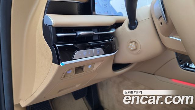 Genesis G80 (RG3) Gasoline 2.5 Turbo AWD 2025 — фото 28