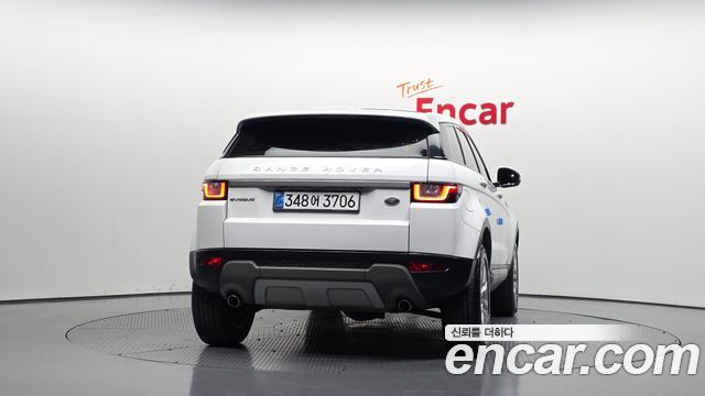 Land Rover Range Rover Evoque 2.0 TD4 SE 2016 — фото 4