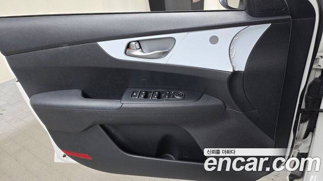 Kia K3 (II) 1.6 Prestige 2022 — фото 24