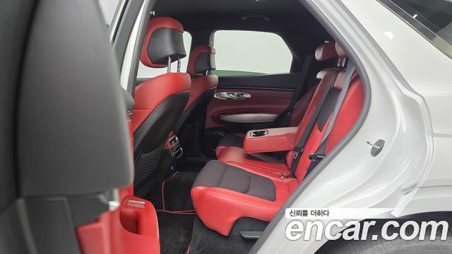 Genesis GV70 2.5T Gasoline 2WD 2023 — фото 12