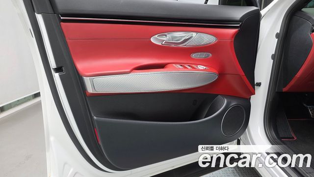 Genesis GV70 2.5T Gasoline 2WD 2023 — фото 24