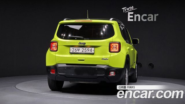 Jeep Renegade 2.4 Longitude High 2018 — фото 4