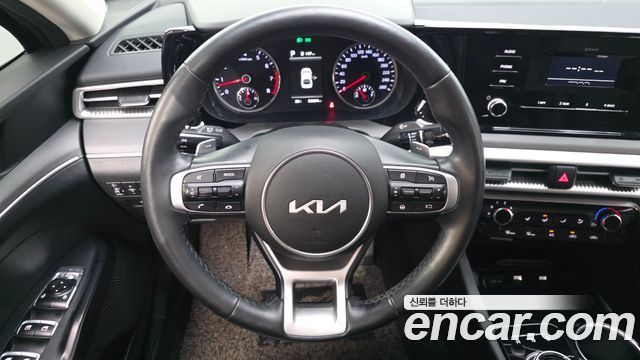 Kia K5 (III) 2.0 Trendy 2023 — фото 15