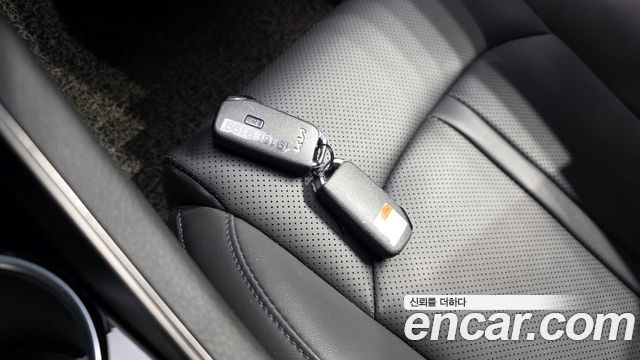 Kia K5 (III) 2.0 Trendy 2023 — фото 16