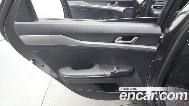 Kia K5 (III) 2.0 Trendy 2023 — фото 25