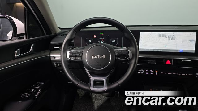 Kia K5 (III) 2.0 Noblesse 2024 — фото 12