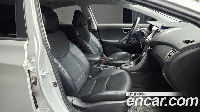 Hyundai Avante (MD) M16 GDI Luxury 2012 — фото 12