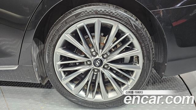 Hyundai Grandeur (IG) 3.0 Exclusive Special 2019 — фото 21