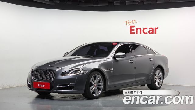 Jaguar XJ 3.0 SC AWD Portfolio LWB X351