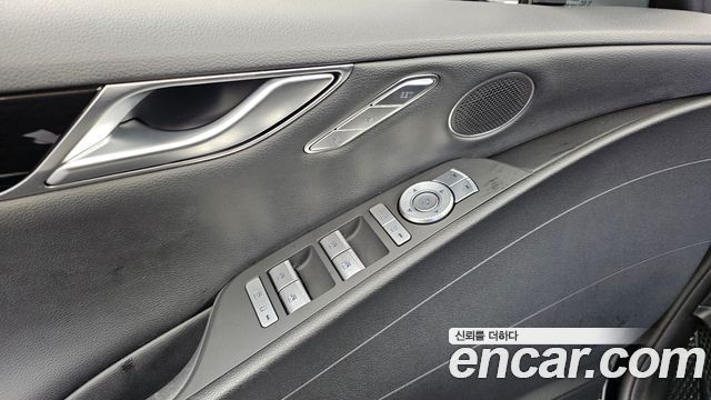 Genesis G80 (RG3) Gasoline 2.5 Turbo AWD 2021 — фото 30