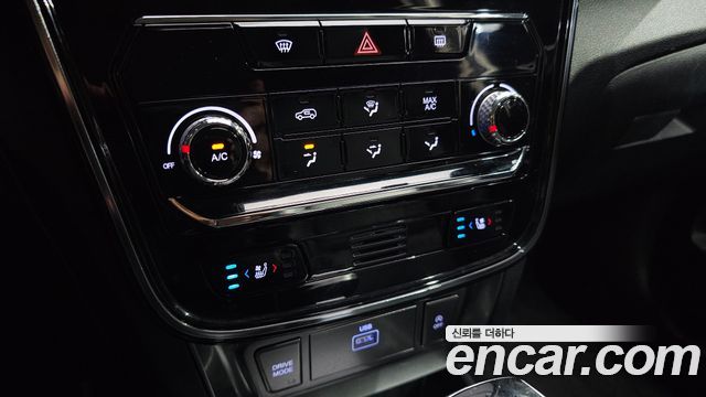 KG Mobility (SsangYong) Very New Tivoli Gasoline 1.5 2WD V5 2020 — фото 16