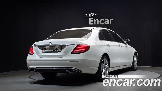 Mercedes-Benz E-Class (W213) E200 Avantgarde 2017 — фото 2