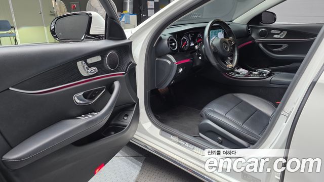 Mercedes-Benz E-Class (W213) E200 Avantgarde 2017 — фото 10