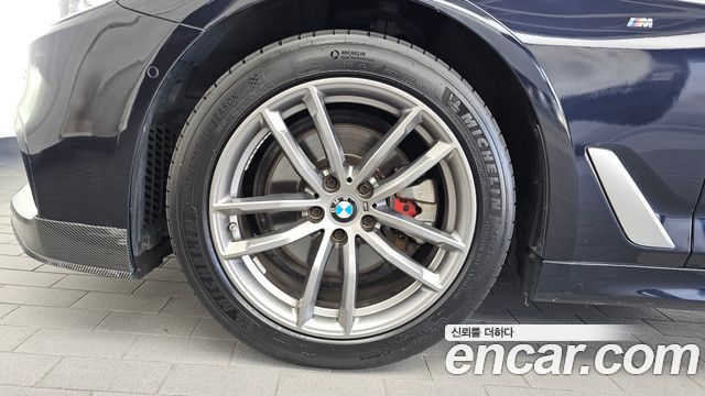 BMW 5 Series (G30) 520d xDrive M Sport Package Plus 2018 — фото 5