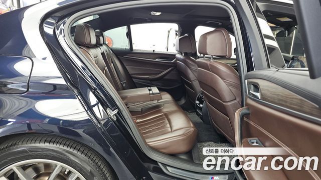 BMW 5 Series (G30) 520d xDrive M Sport Package Plus 2018 — фото 12