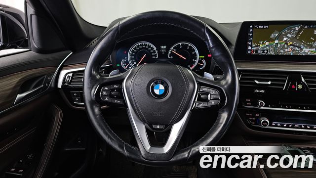 BMW 5 Series (G30) 520d xDrive M Sport Package Plus 2018 — фото 13