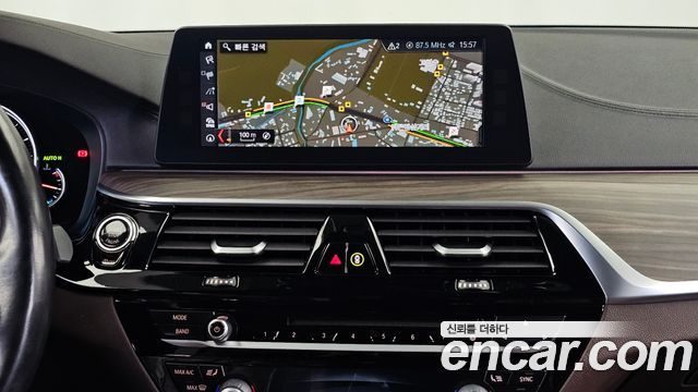 BMW 5 Series (G30) 520d xDrive M Sport Package Plus 2018 — фото 14