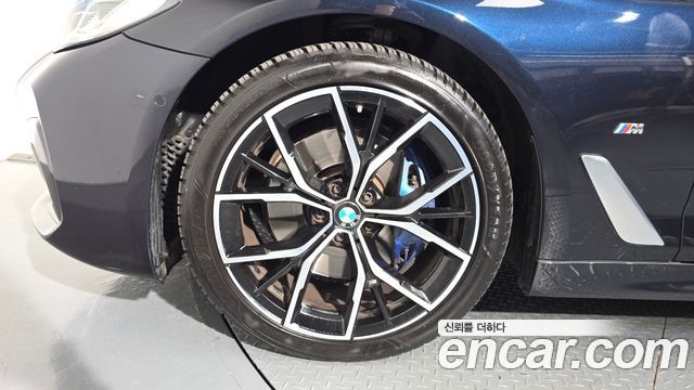 BMW 5 Series (G30) 530i M Sport Package 2023 — фото 5