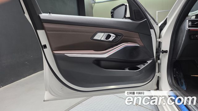 BMW 3 Series (G20) 320d Touring M Sport 2022 — фото 24