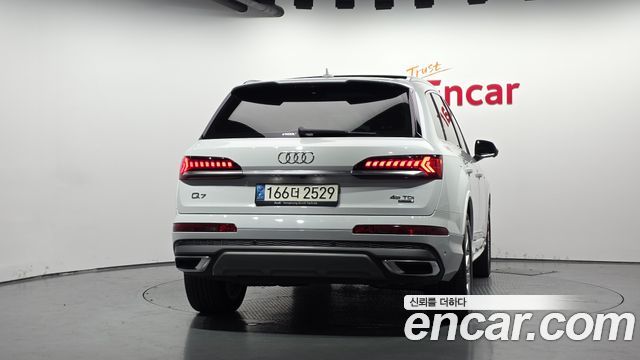 Audi Q7 (4M) 45 TDI Quattro Premium 2022 — фото 4