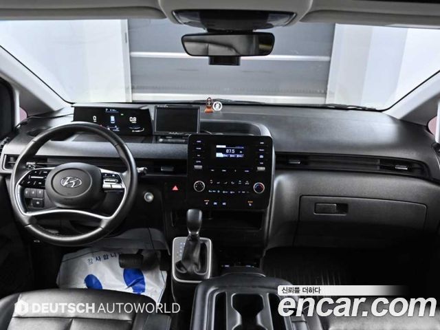 Hyundai Staria Tourer 11-Seater Modern 2022 — фото 7
