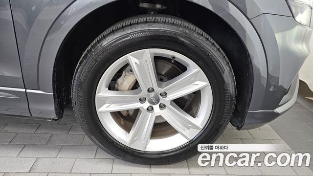 Audi Q8 (4M) 45 TDI Quattro Premium 2021 — фото 21