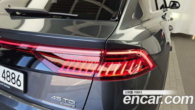 Audi Q8 (4M) 45 TDI Quattro Premium 2021 — фото 23