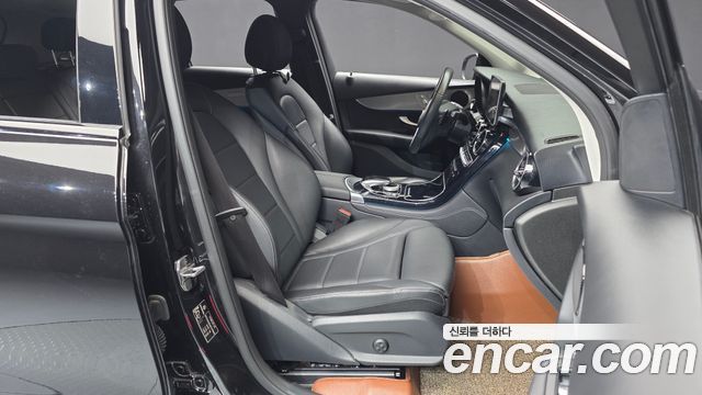 Mercedes-Benz GLC-Class (X253) GLC350e 4MATIC 2019 — фото 11