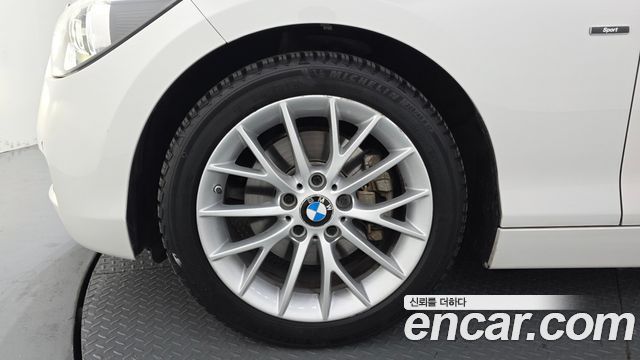 BMW 1 Series (F20) 118d Sport 5Door 2015 — фото 5