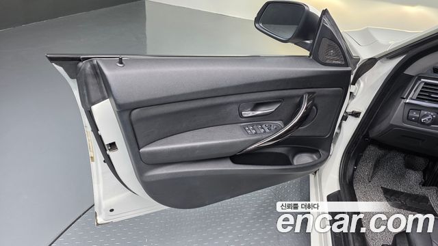 BMW 3 Series GT (F34) GT 320d 2016 — фото 30