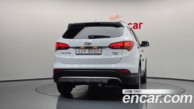 Hyundai Santa Fe (DM) Diesel(e-VGT) 2.0 4WD Premium 2015 — фото 4