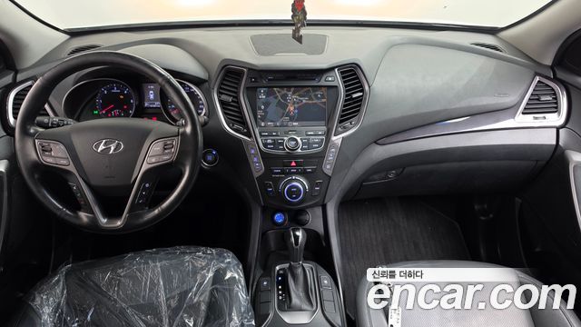 Hyundai Santa Fe (DM) Diesel(e-VGT) 2.0 4WD Premium 2015 — фото 7