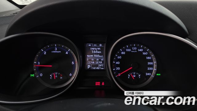 Hyundai Santa Fe (DM) Diesel(e-VGT) 2.0 4WD Premium 2015 — фото 8