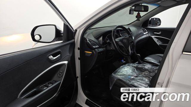 Hyundai Santa Fe (DM) Diesel(e-VGT) 2.0 4WD Premium 2015 — фото 10