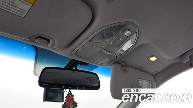 Hyundai Santa Fe (DM) Diesel(e-VGT) 2.0 4WD Premium 2015 — фото 16